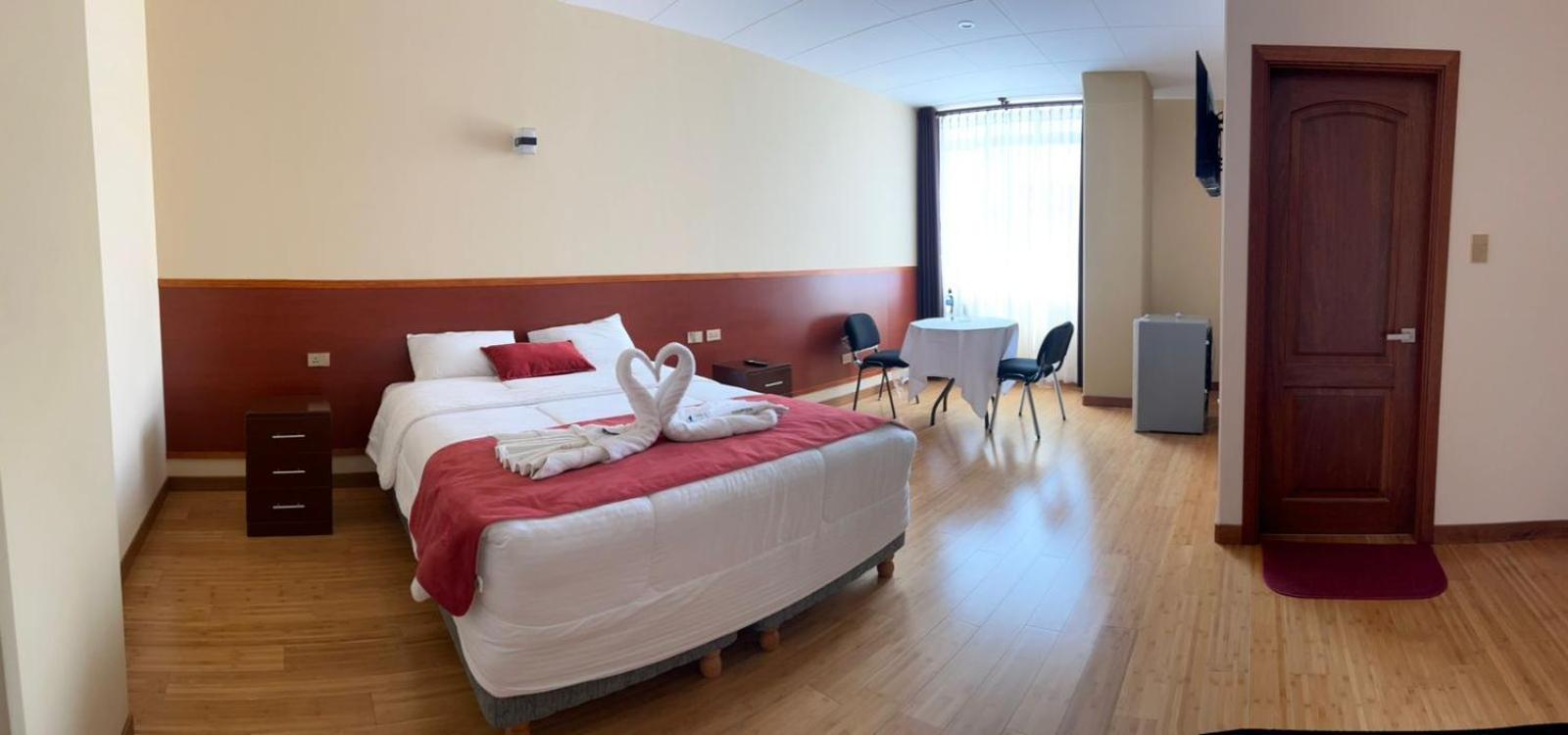 Hostal Alvasar Копакабана Екстериор снимка