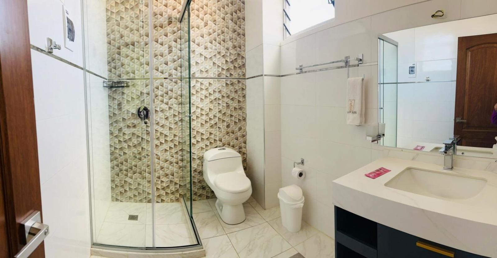 Hostal Alvasar Копакабана Екстериор снимка